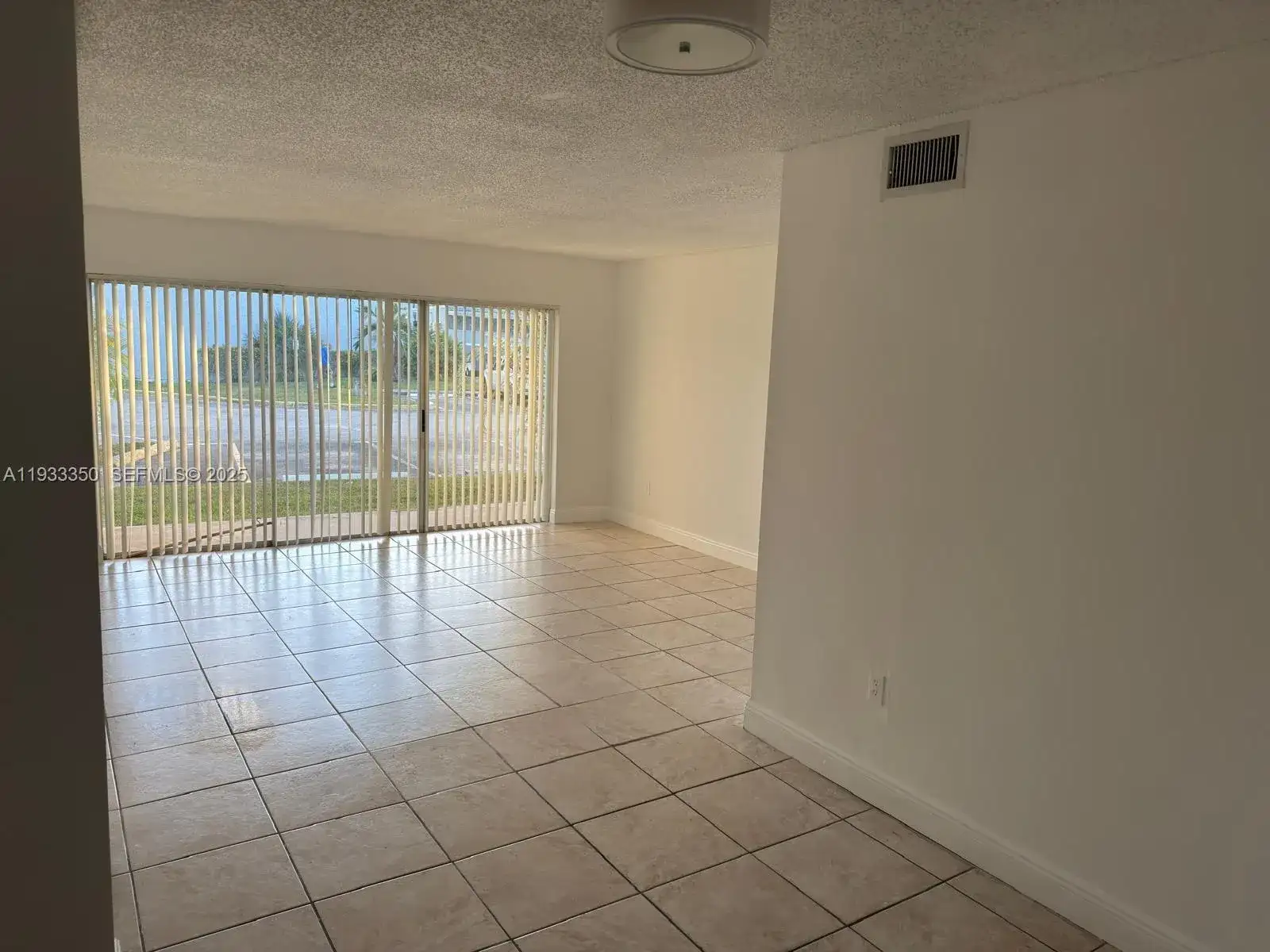 9369 Fontainebleau Blvd # J107, Miami FL 33172 photo 3