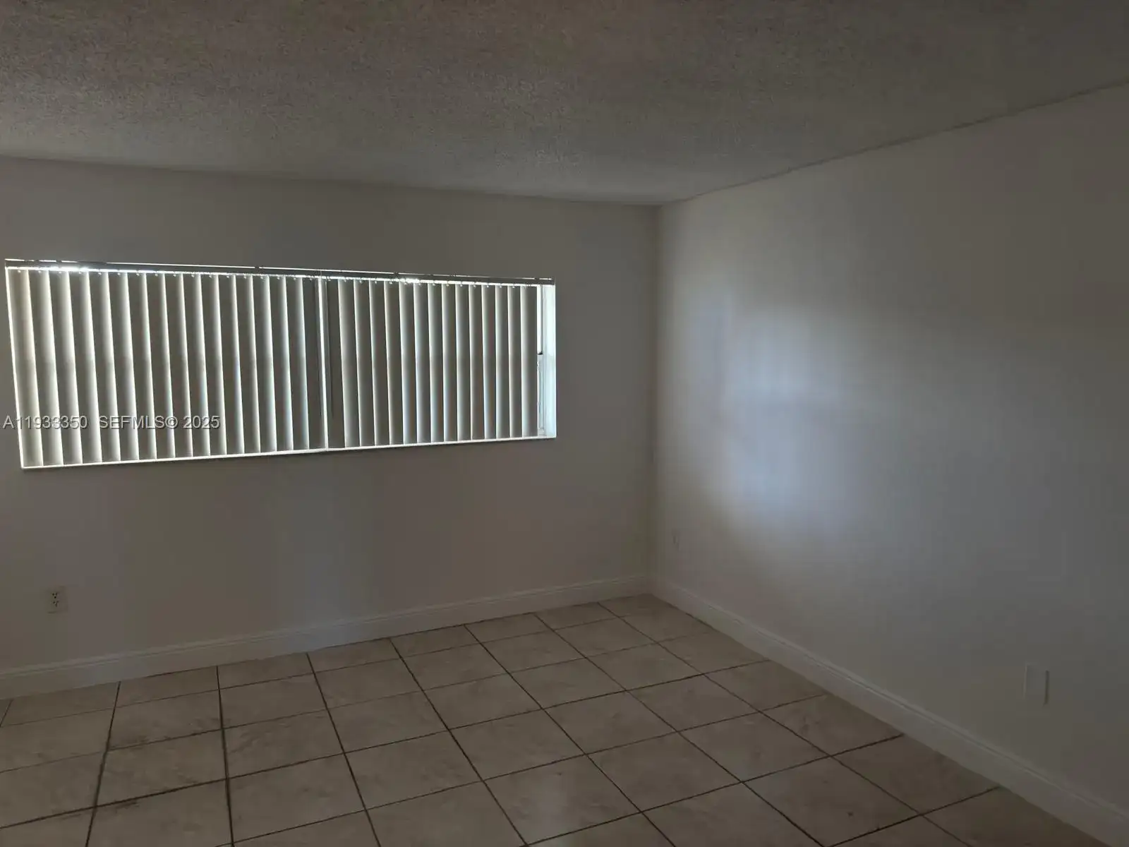9369 Fontainebleau Blvd # J107, Miami FL 33172 photo 4