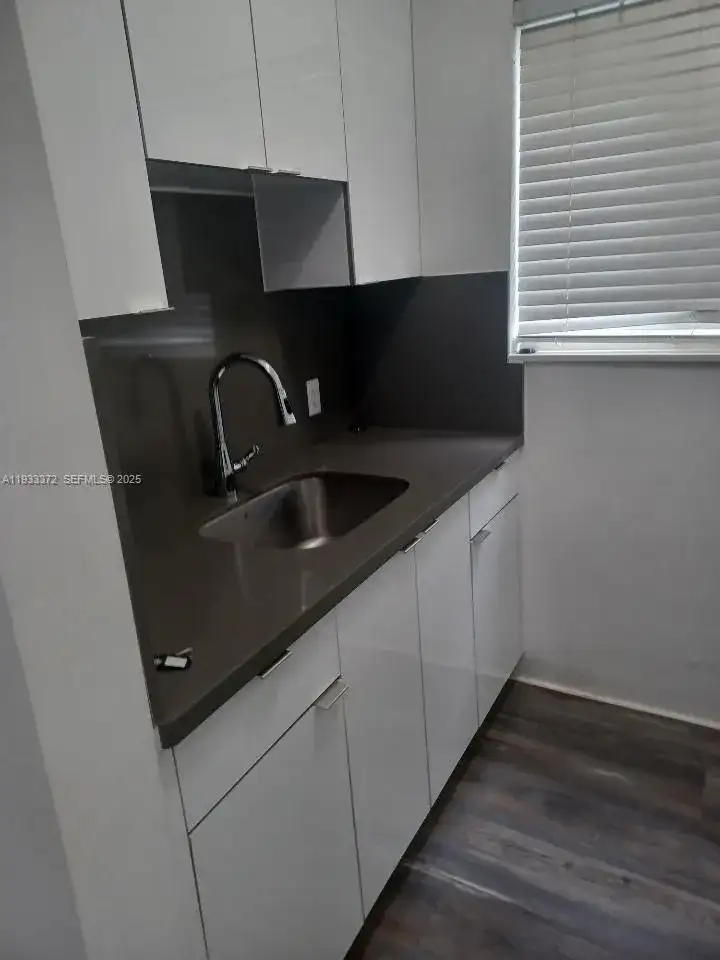 6950 Byron Ave # 2, Miami Beach FL 33141 photo 2
