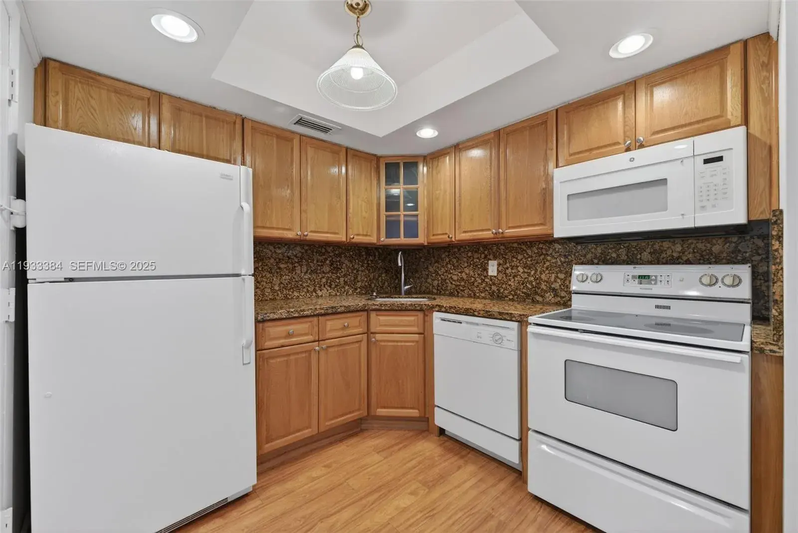 111 Golden Isles Dr # D12, Hallandale Beach FL 33009