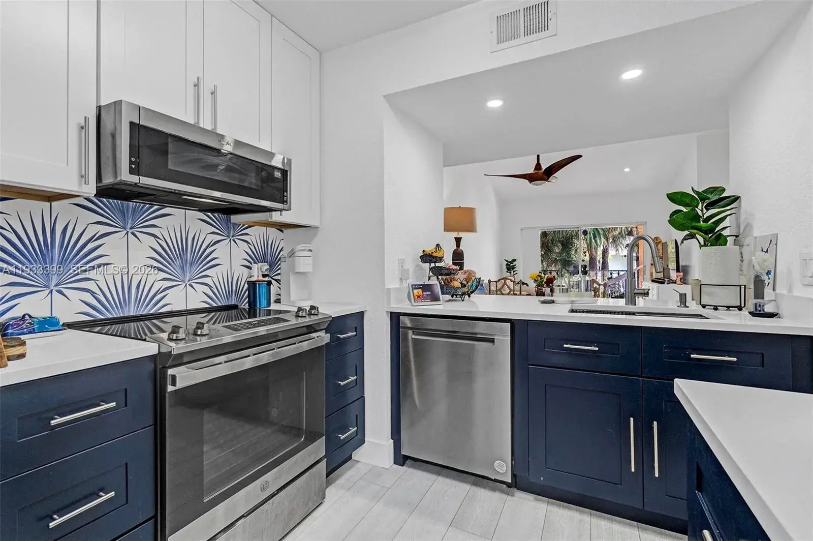 1105 Lake Shore Dr # 202, Lake Park FL 33403