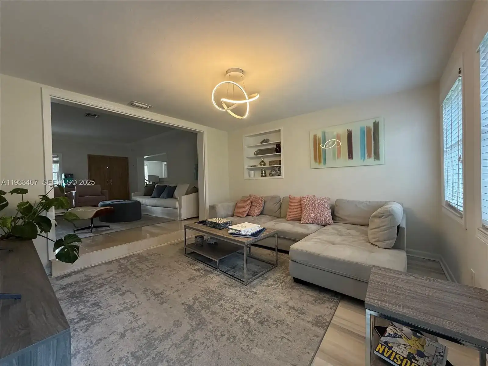 5371 N Bay Rd, Miami Beach FL 33140 photo 4