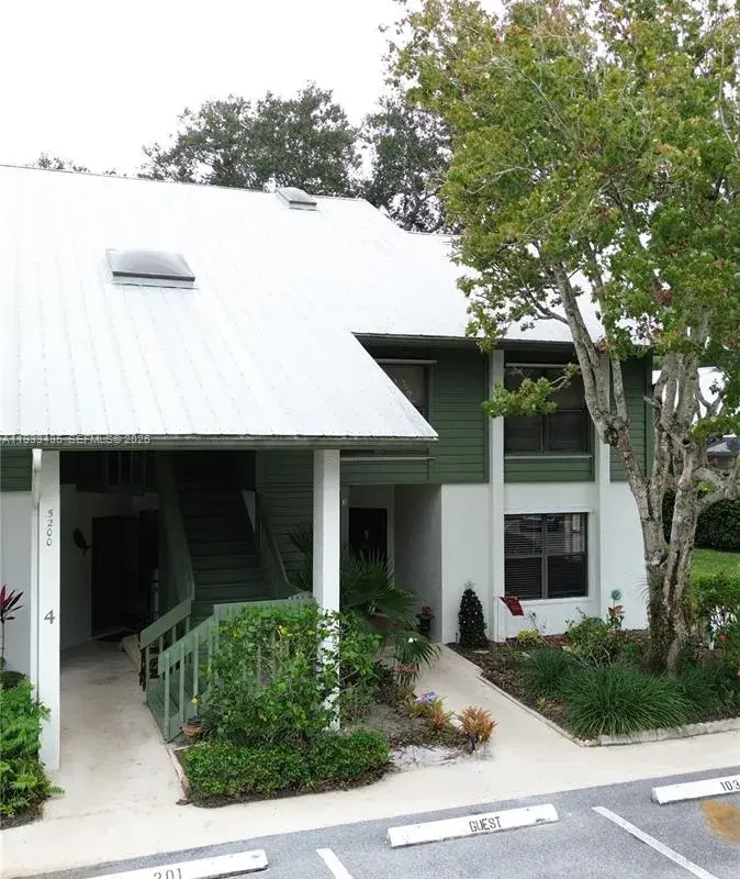 5200 SE Seascape Way # 201, Stuart FL 34997