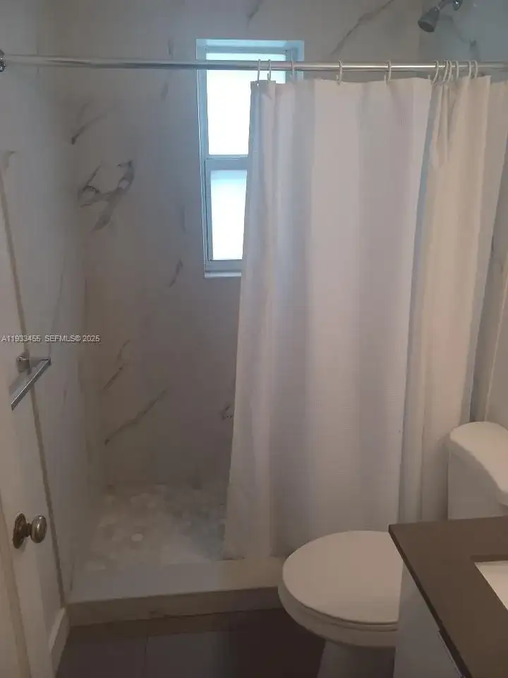 6950 Byron Ave # 3, Miami Beach FL 33141 photo 4