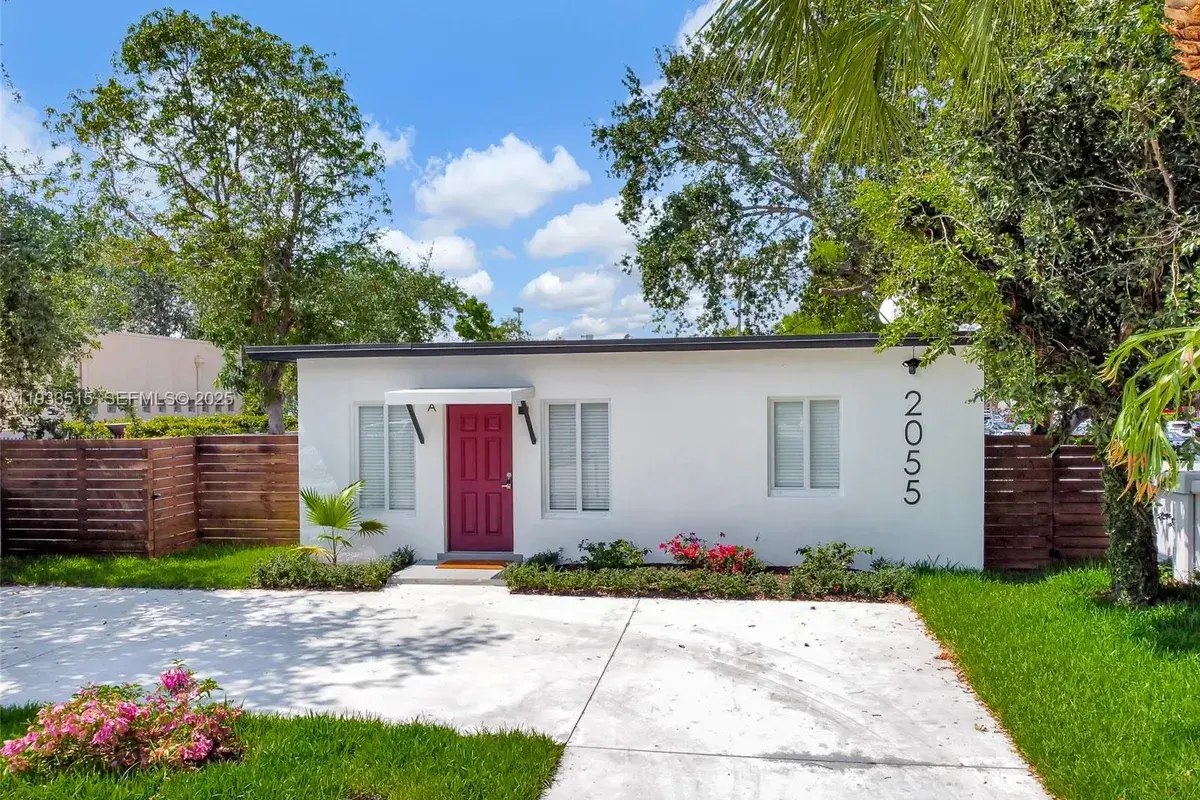 2055 NE 140th St, North Miami Beach FL 33181