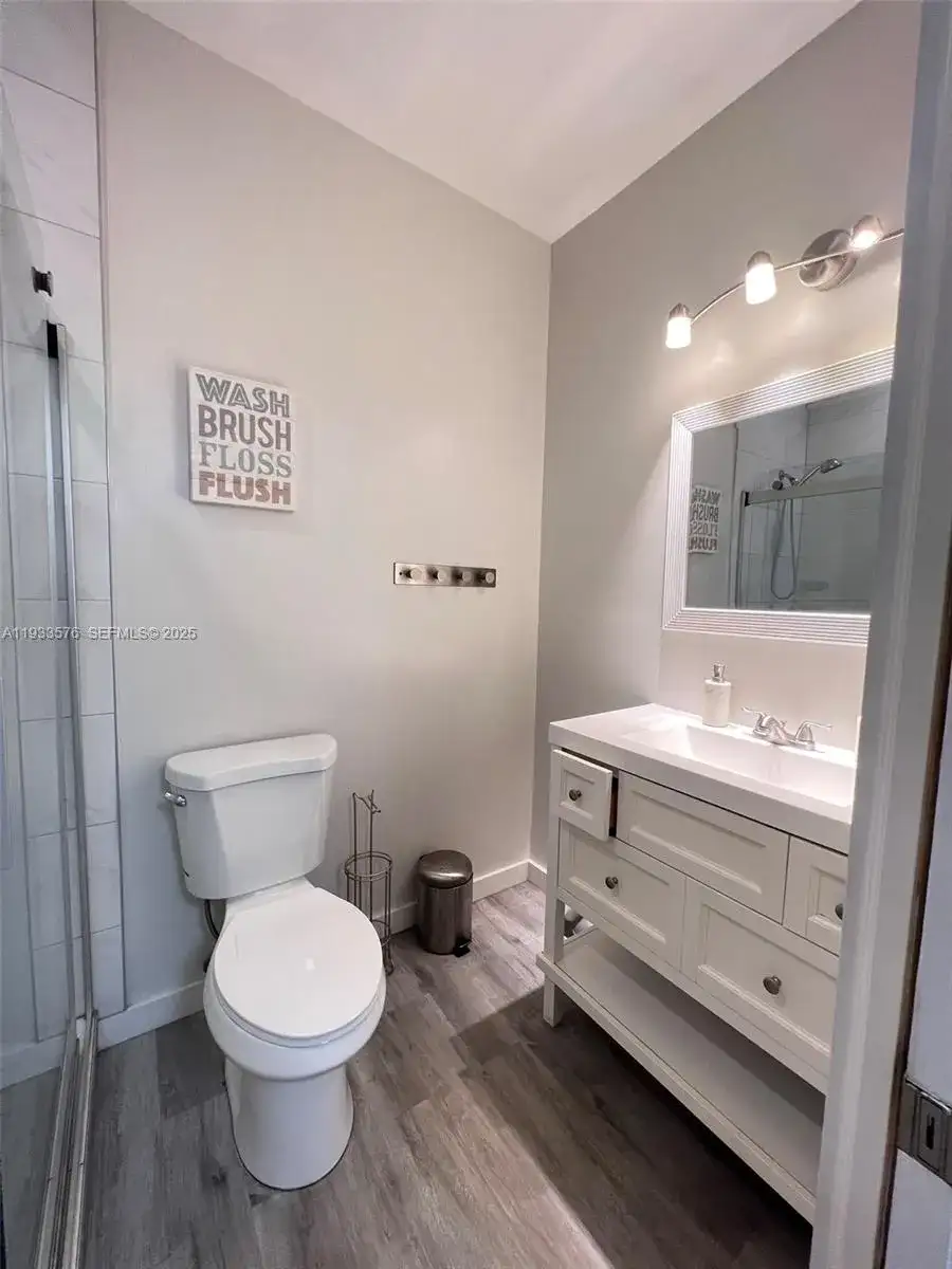 26 Diplomat Pkwy # 2308, Hallandale Beach FL 33009 photo 2