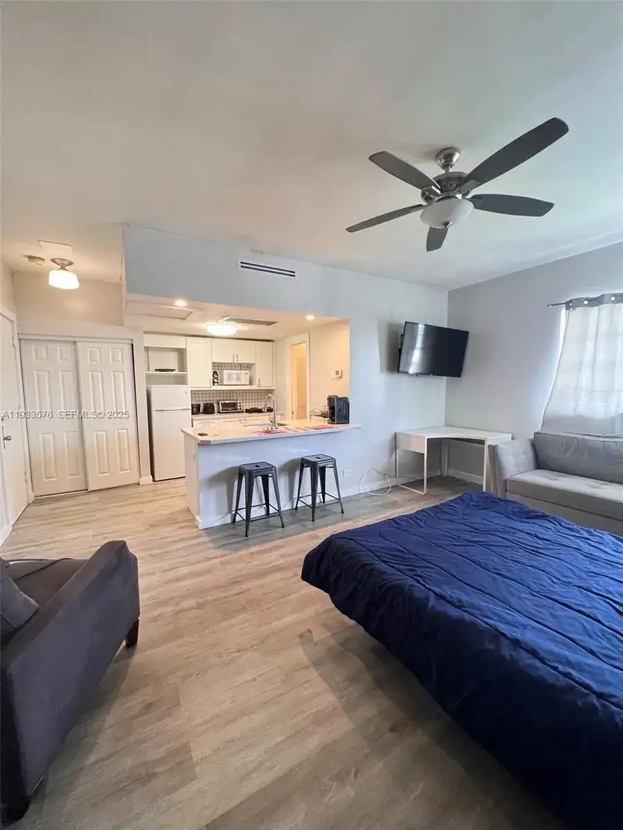 26 Diplomat Pkwy # 2308, Hallandale Beach FL 33009 photo 5
