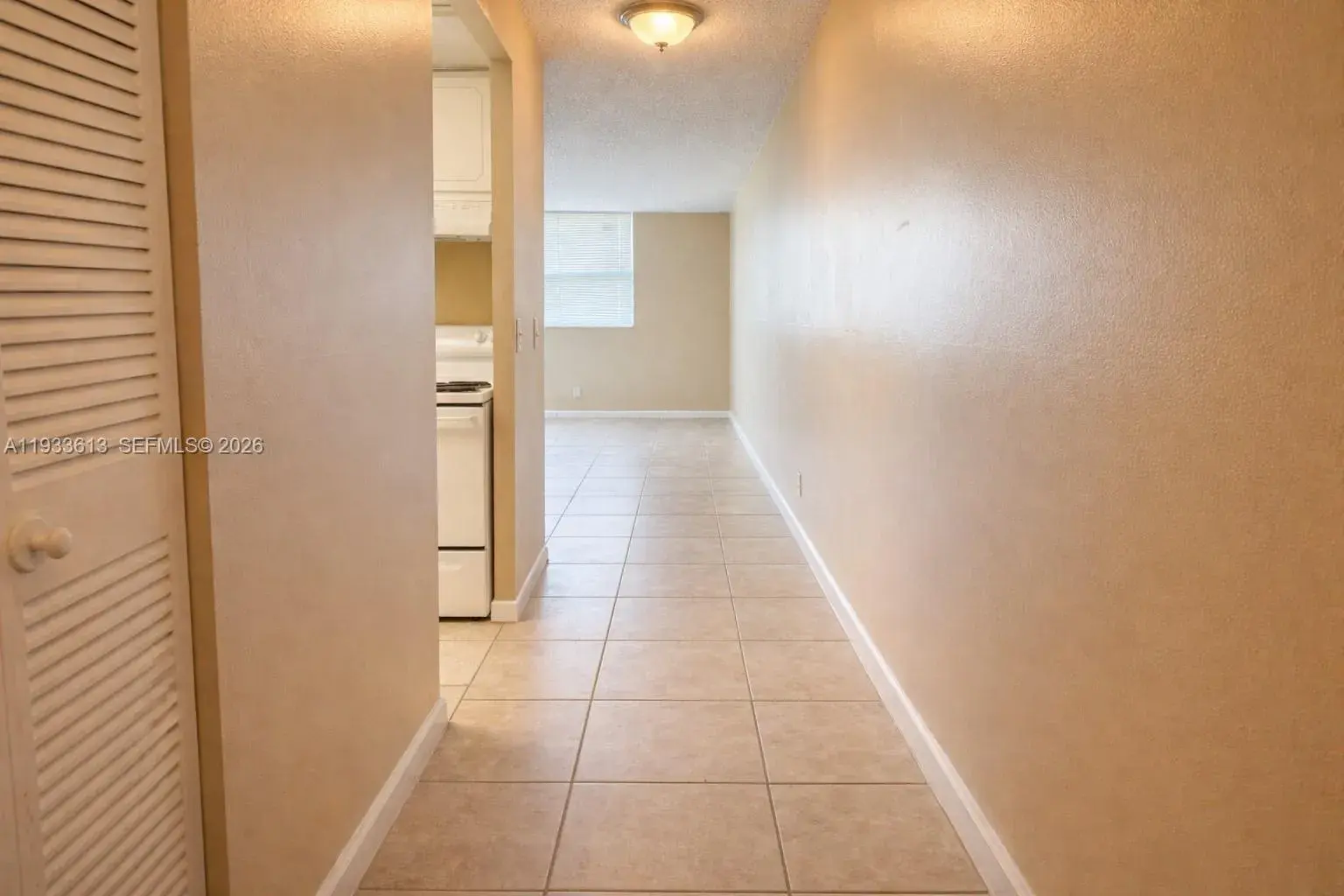 470 Executive Center Dr # 2D, West Palm Beach FL 33401