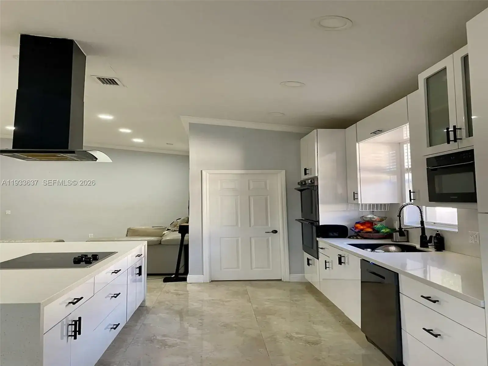 13877 SW 50th St, Miramar FL 33027 photo 4