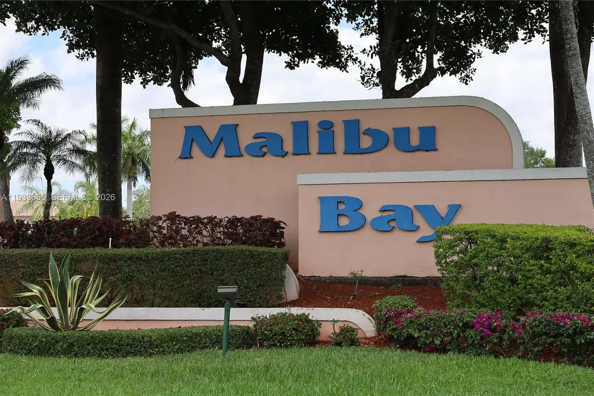 20816 NW 2nd St, Pembroke Pines FL 33029