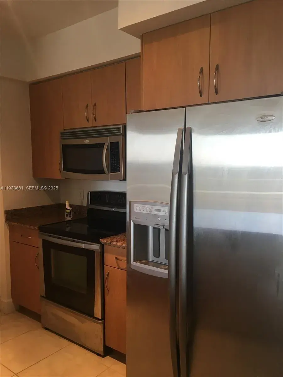 1830 Radius Dr # 618, Hollywood FL 33020