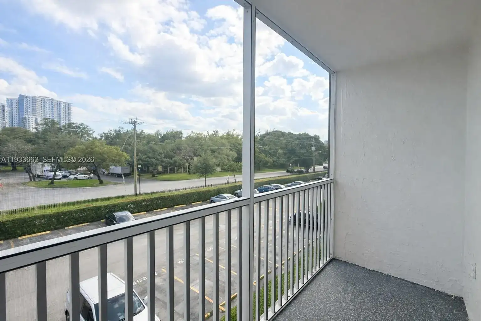 16851 NE 23rd Ave # A308, North Miami Beach FL 33160 photo 4