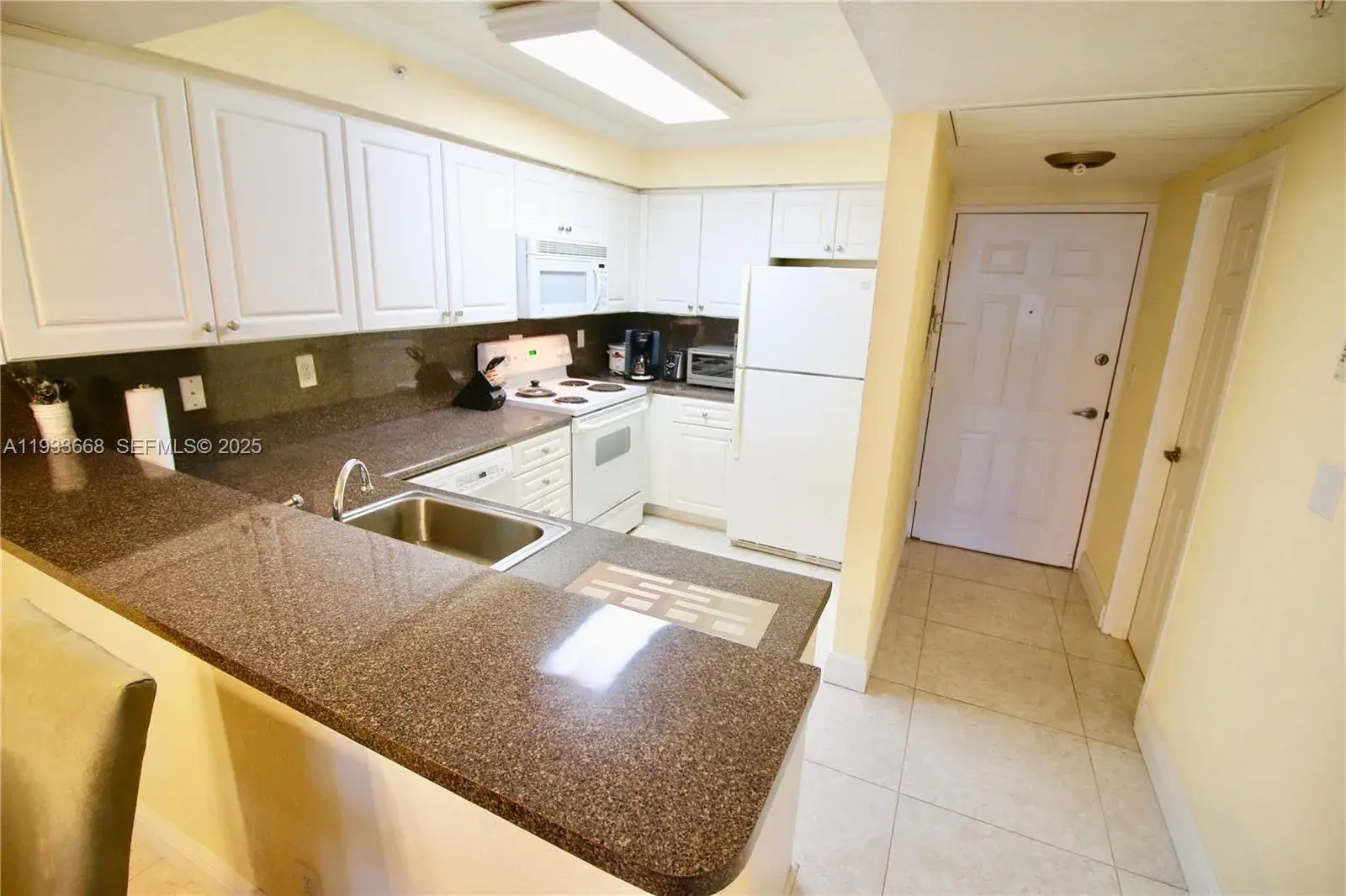 2501 S Ocean Dr # 427, Hollywood FL 33019