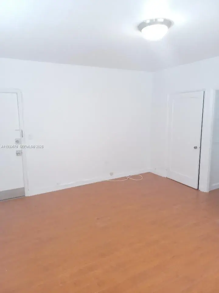 6950 Byron Ave # 7, Miami Beach FL 33141