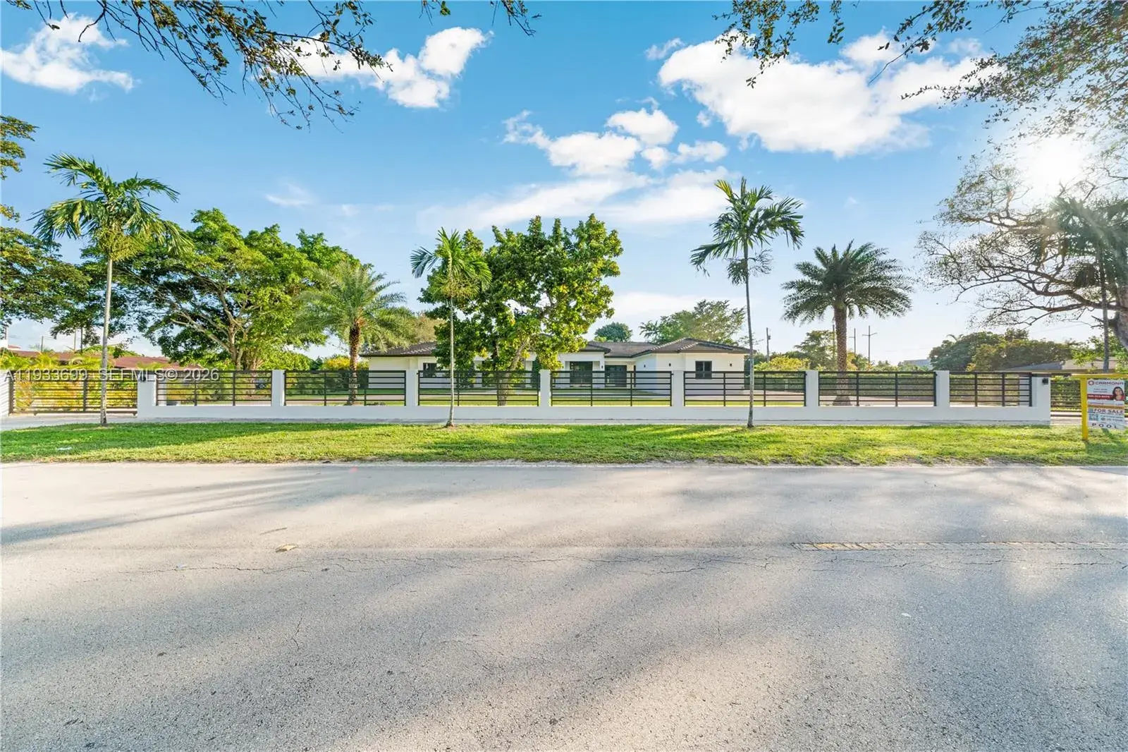 10398 SW 64th St, Miami FL 33173