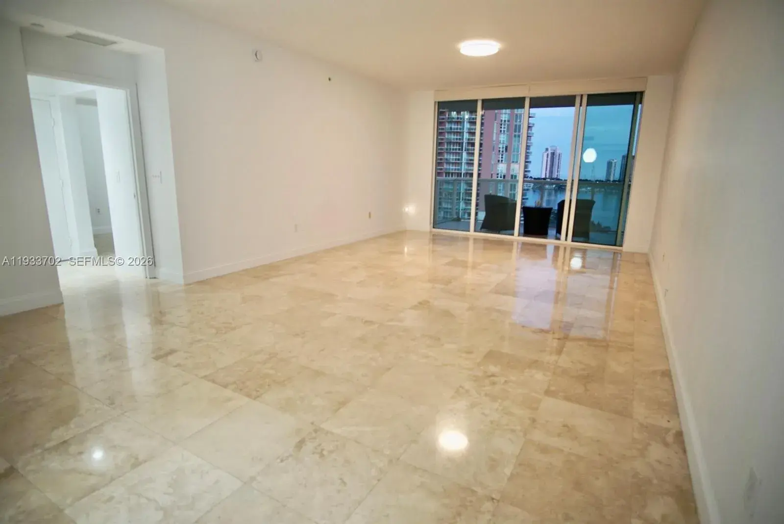 3330 NE 190th St # 1112, Aventura FL 33180
