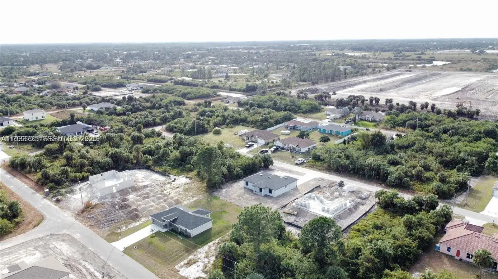 728 Cahn St E, Lehigh Acres FL 33974 photo 3