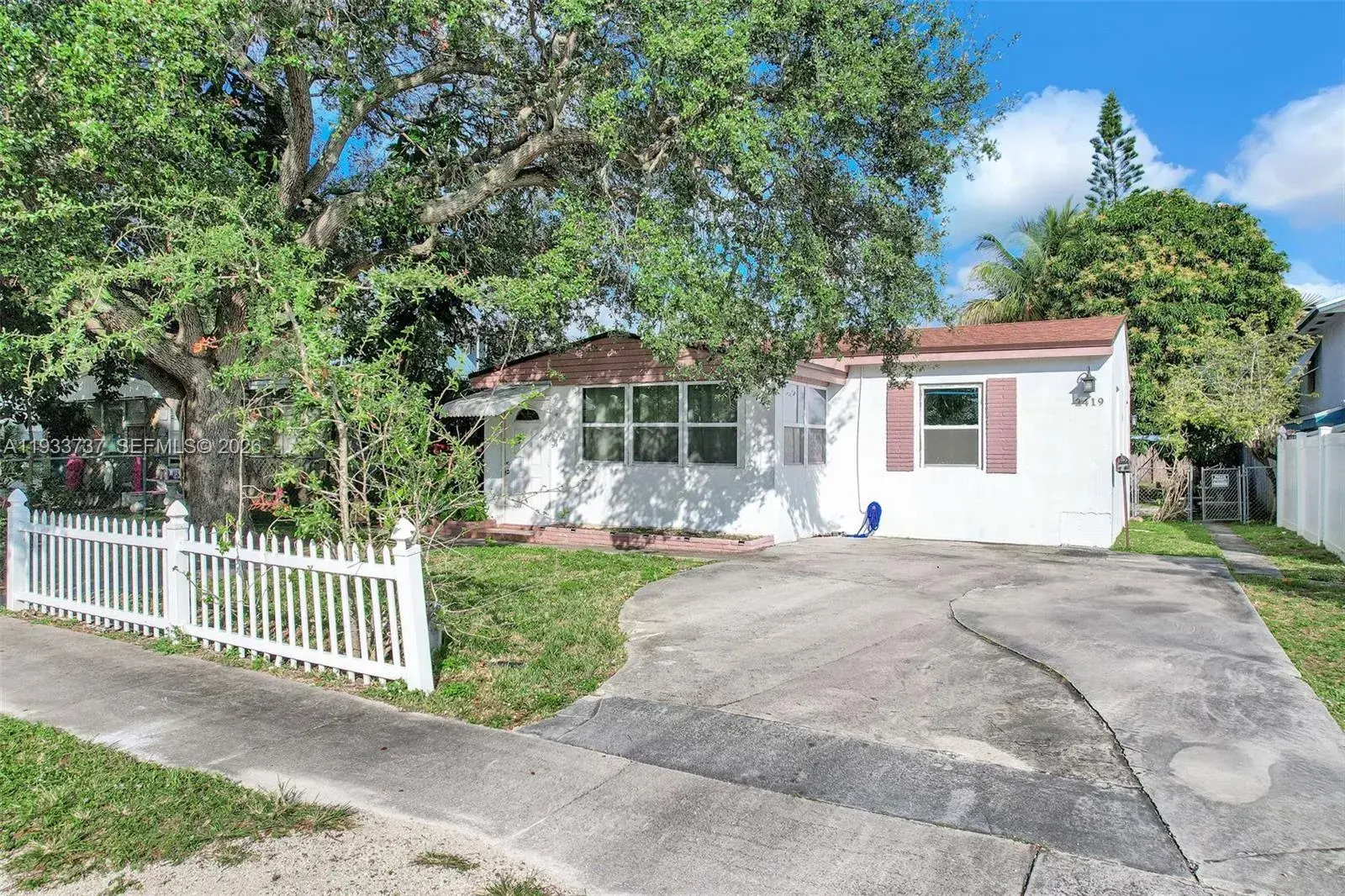 2419 Coolidge St # 1, Hollywood FL 33020