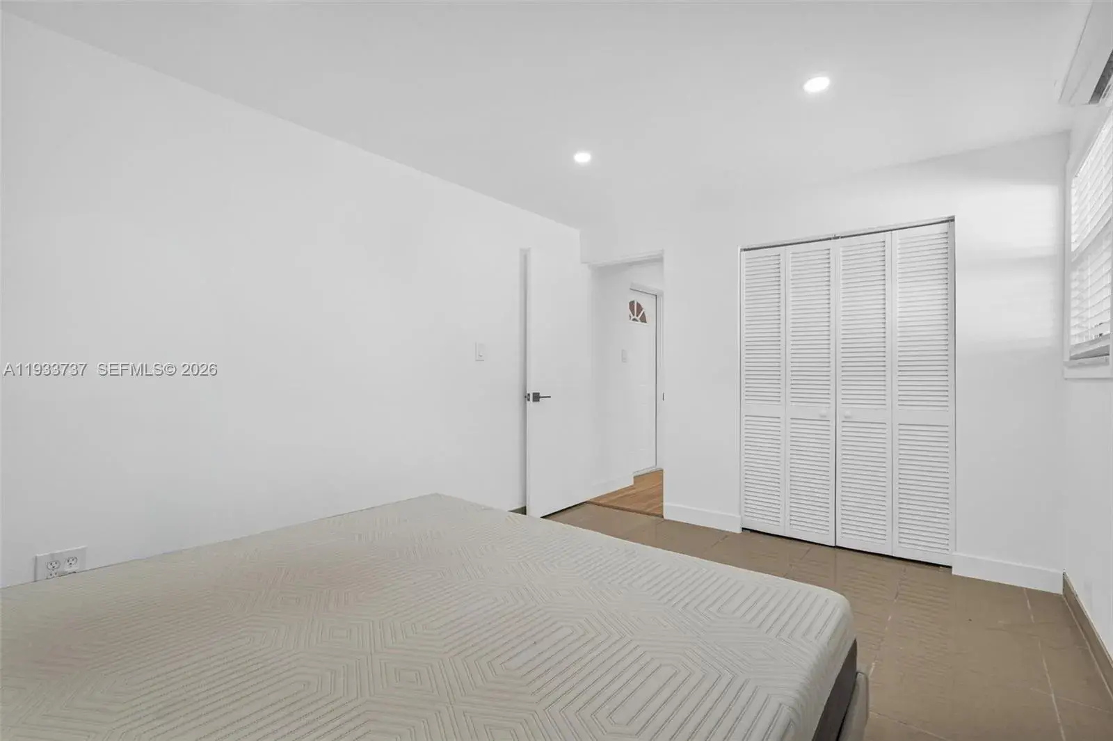 2419 Coolidge St # 1, Hollywood FL 33020