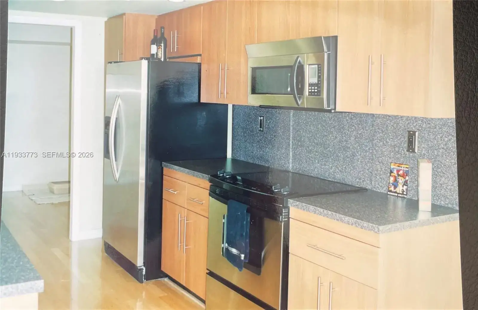 1000 Quayside Ter # 806, Miami FL 33138 photo 2