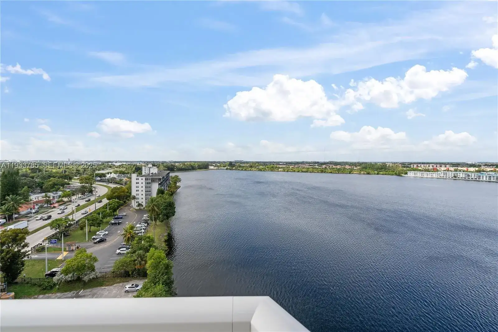 1301 NE Miami Gardens Dr # 1226W, Miami FL 33179 photo 2
