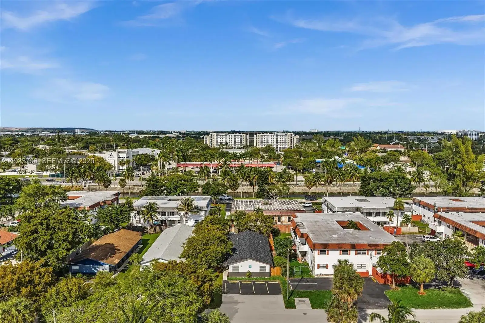329 SW 1st Ct # 1, Pompano Beach FL 33060 photo 2