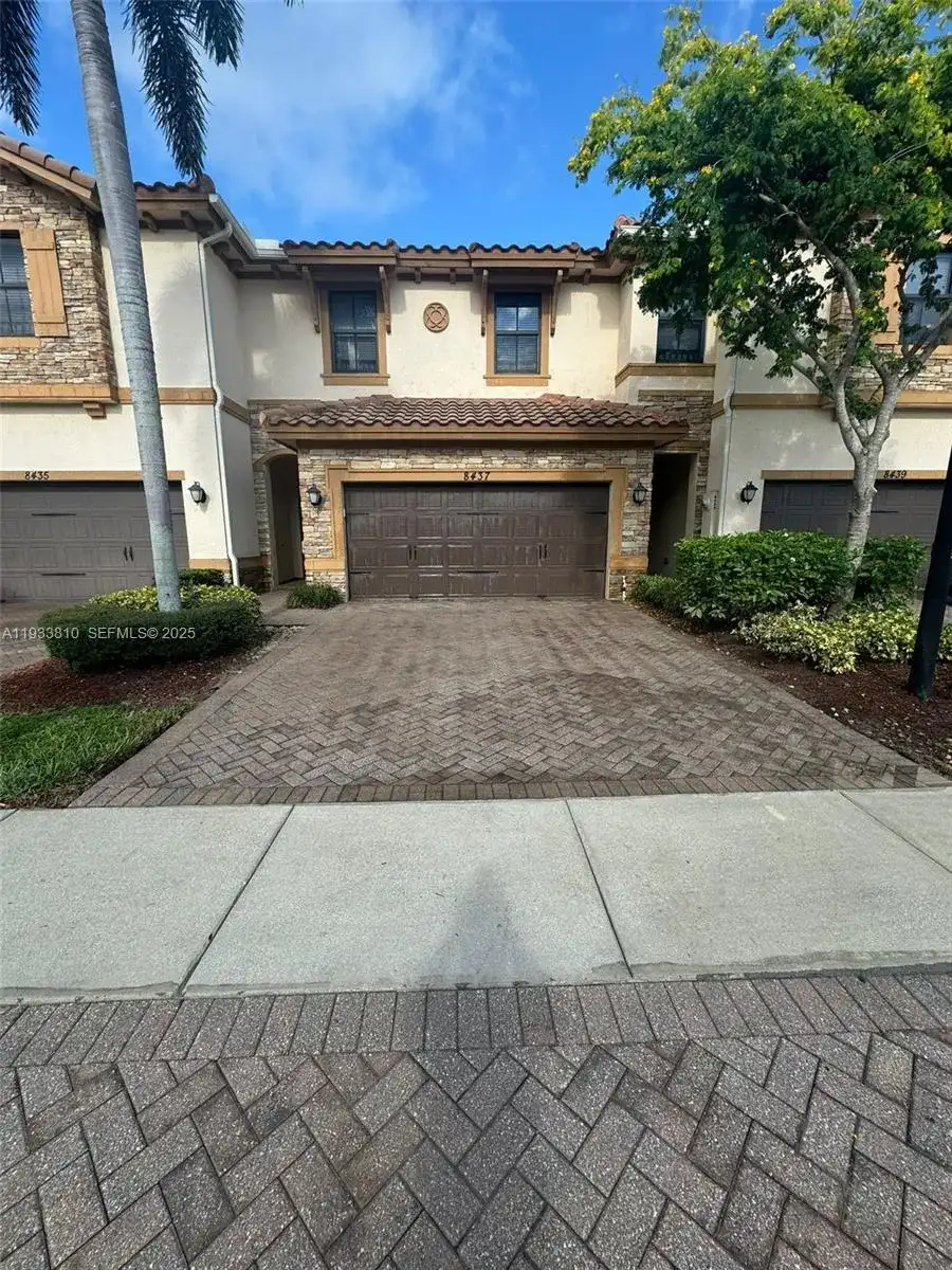 8437 Blue Cove Way, Parkland FL 33076