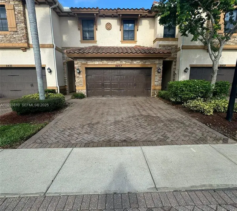 8437 Blue Cove Way, Parkland FL 33076