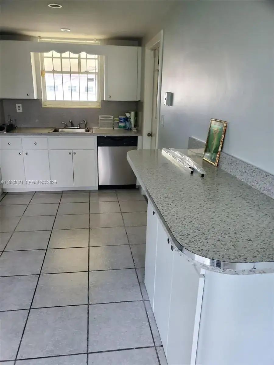 3450 NW 176th St, Miami Gardens FL 33056 photo 4