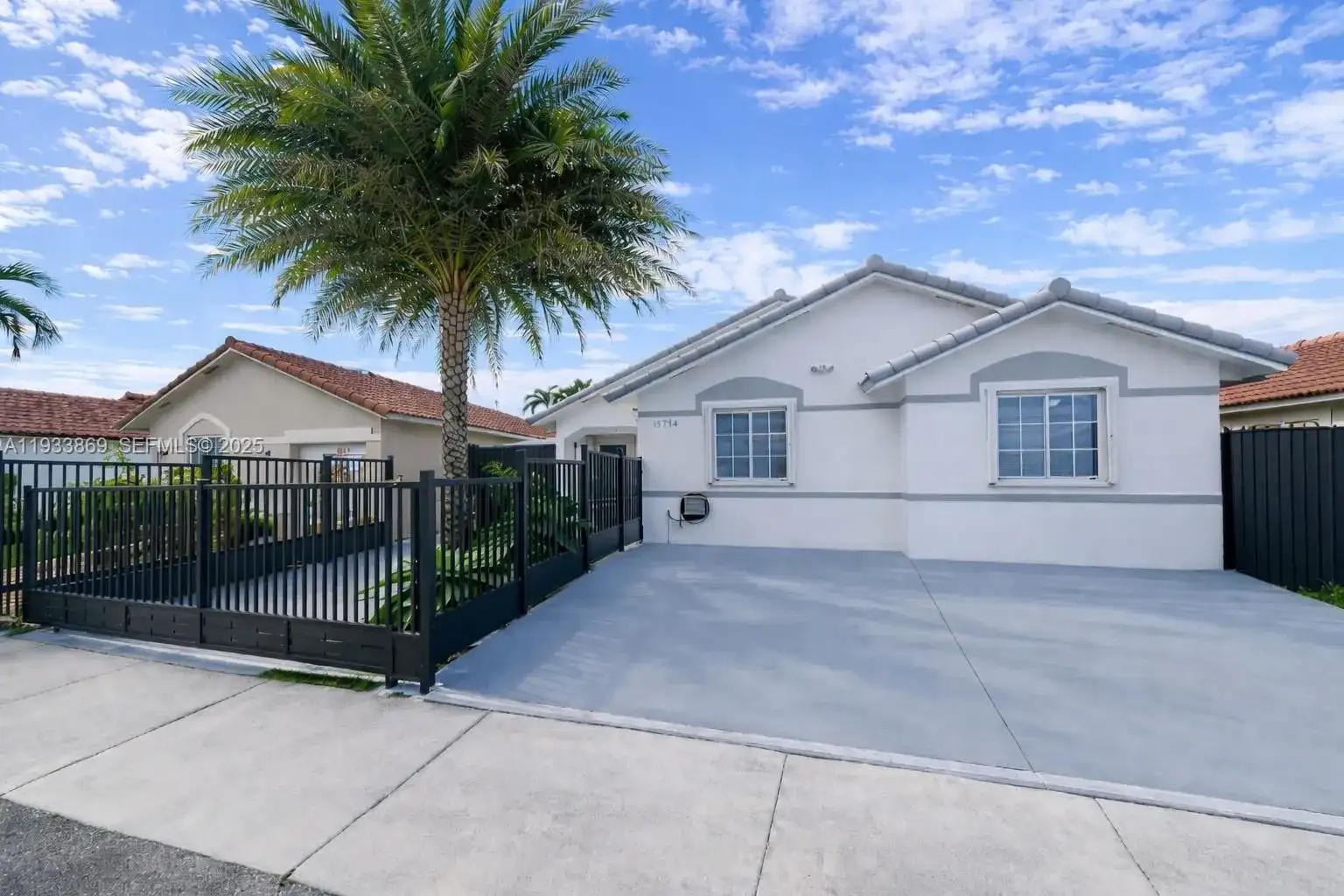 17748 SW 145th Ave, Miami FL 33177 photo 2