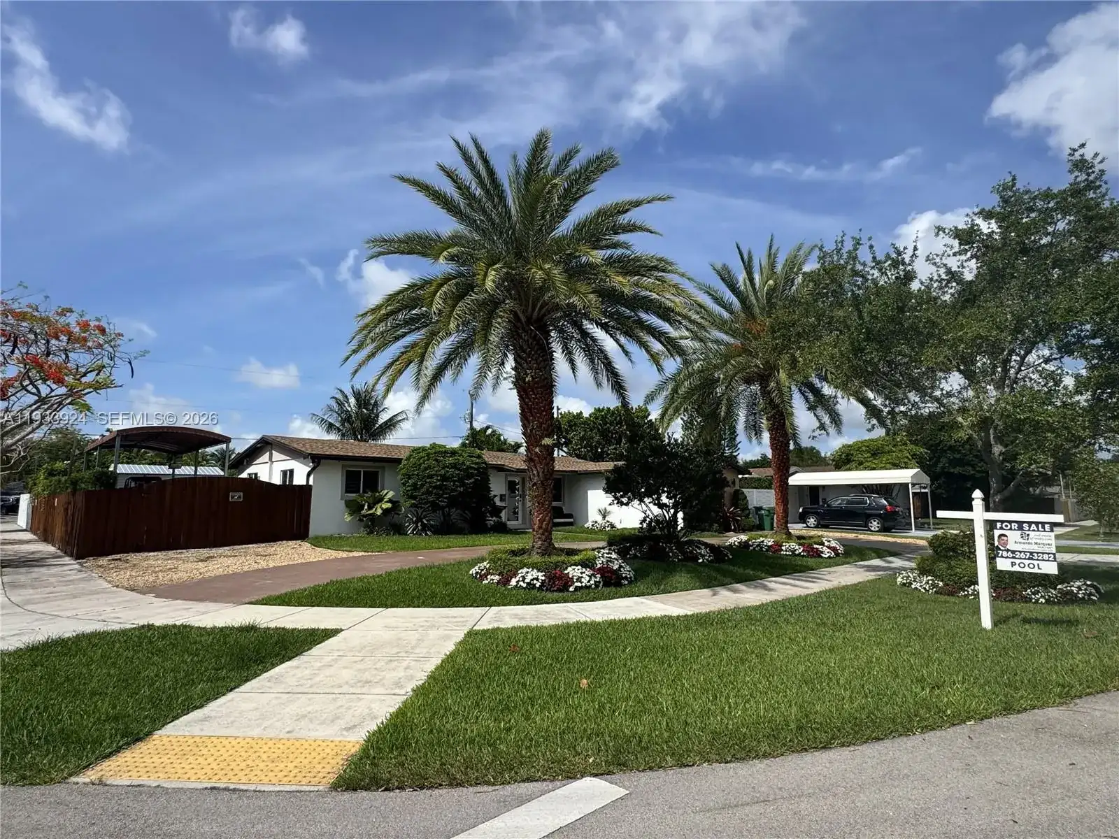 9300 SW 192nd Dr, Cutler Bay FL 33157 photo 3