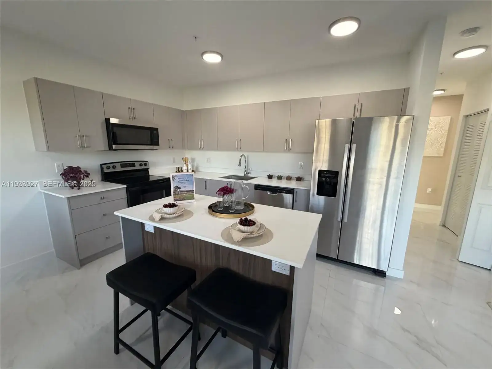 2308 E 4th Ave # 205, Hialeah FL 33013 photo 2