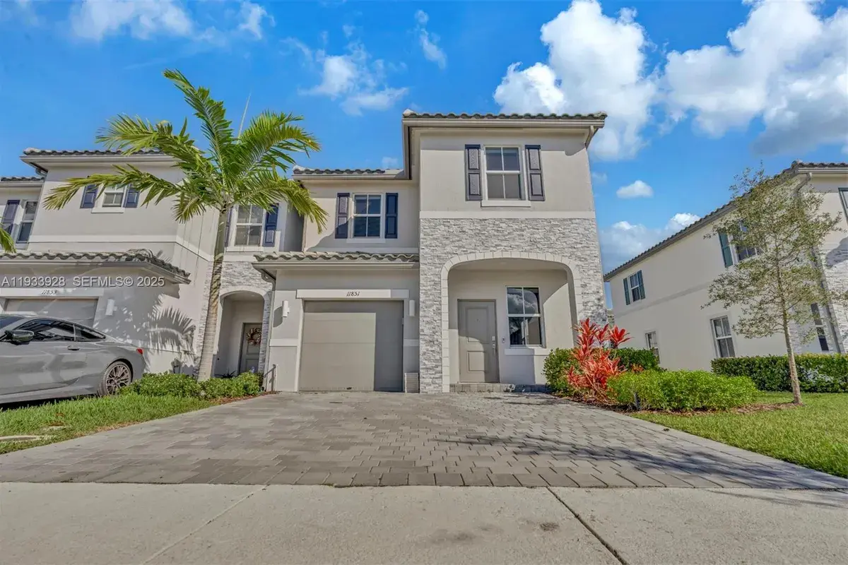 11851 NW 46th St, Coral Springs FL 33076