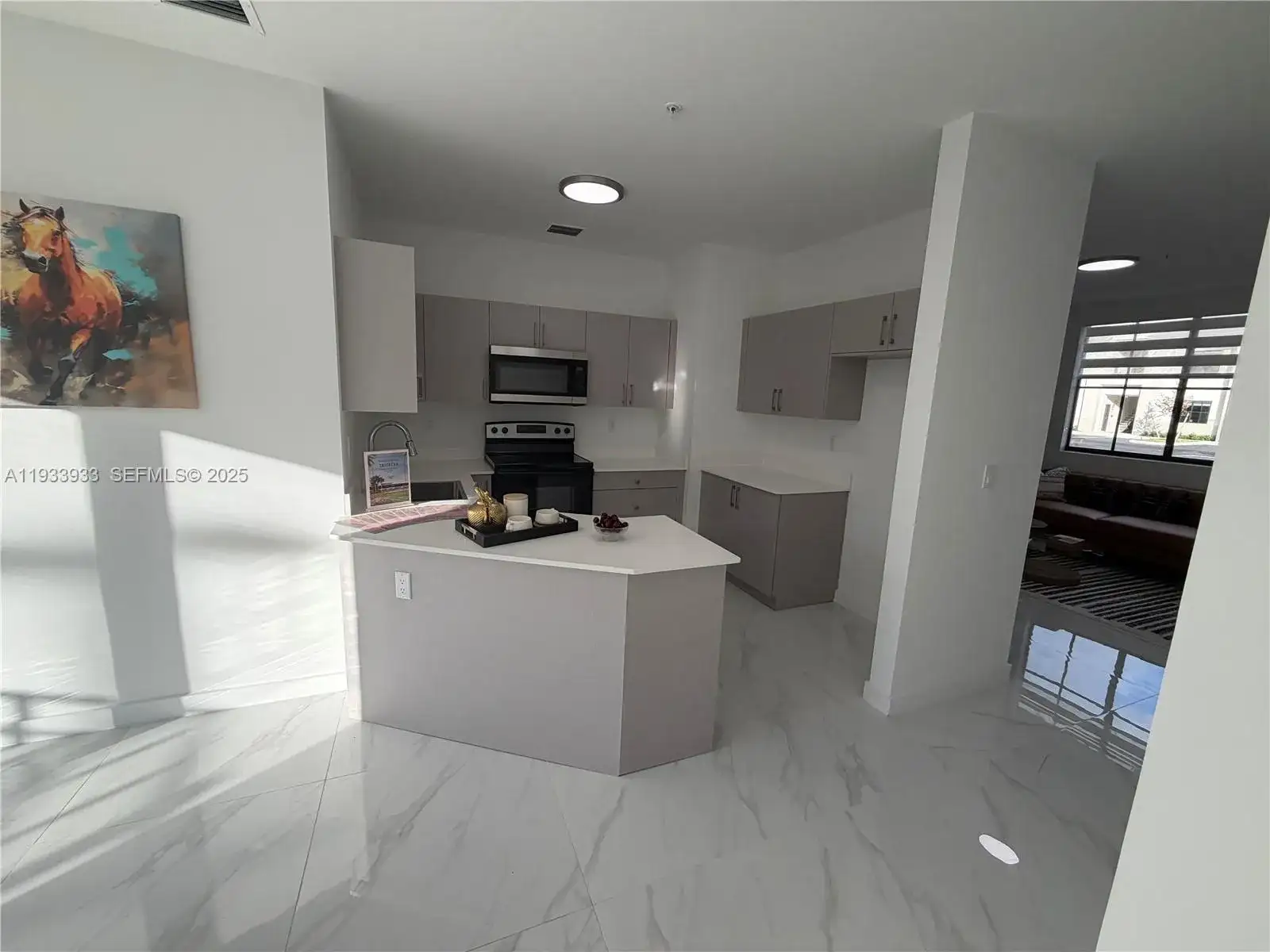 2308 E 4th ave # 208, Hialeah FL 33013 photo 3