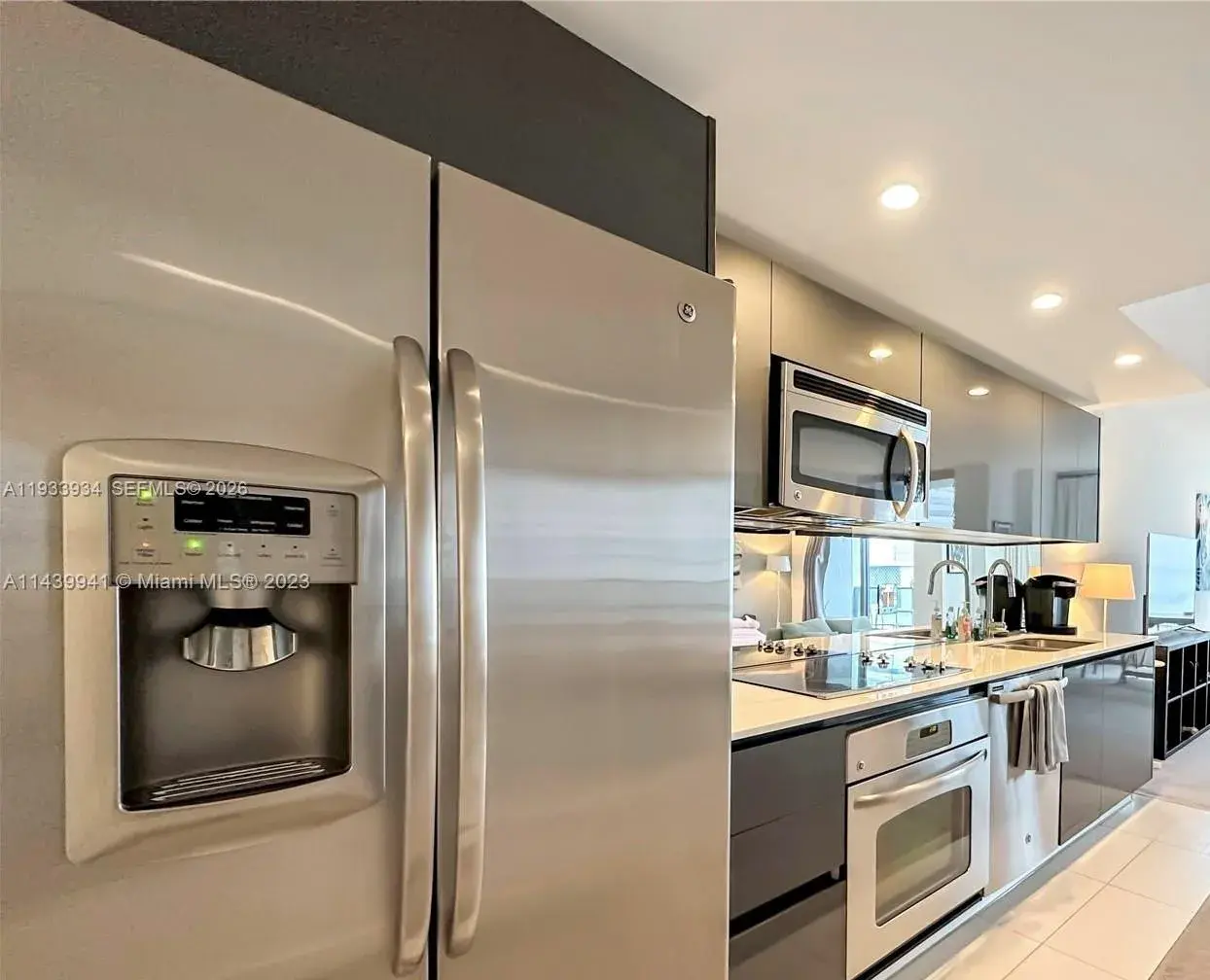 31 SE 6th St # 703, Miami FL 33131