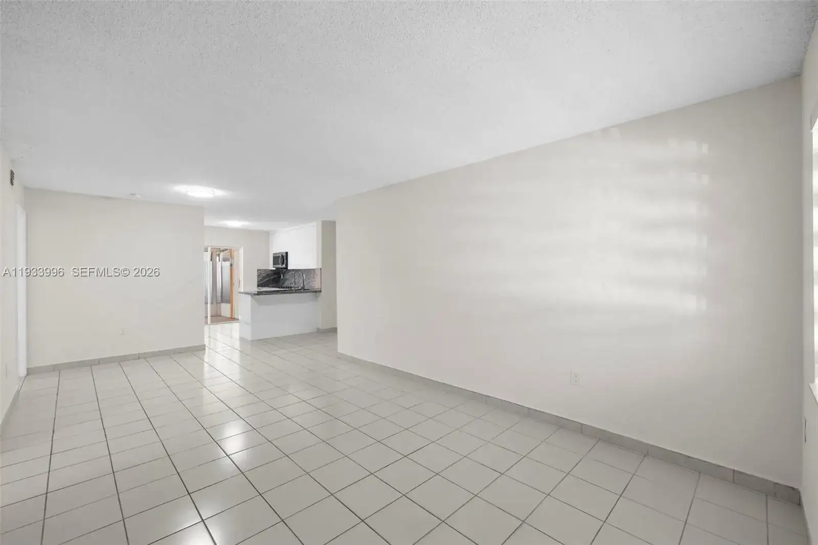 2425 W 76th St # 102, Hialeah FL 33016 photo 4