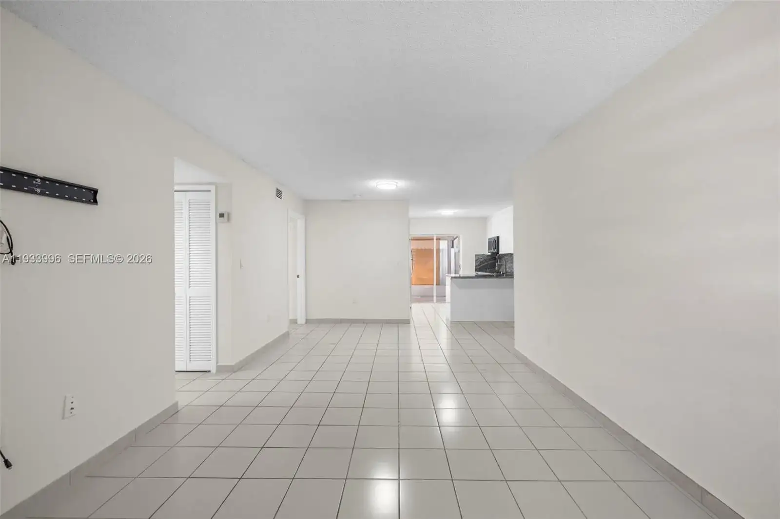 2425 W 76th St # 102, Hialeah FL 33016 photo 5