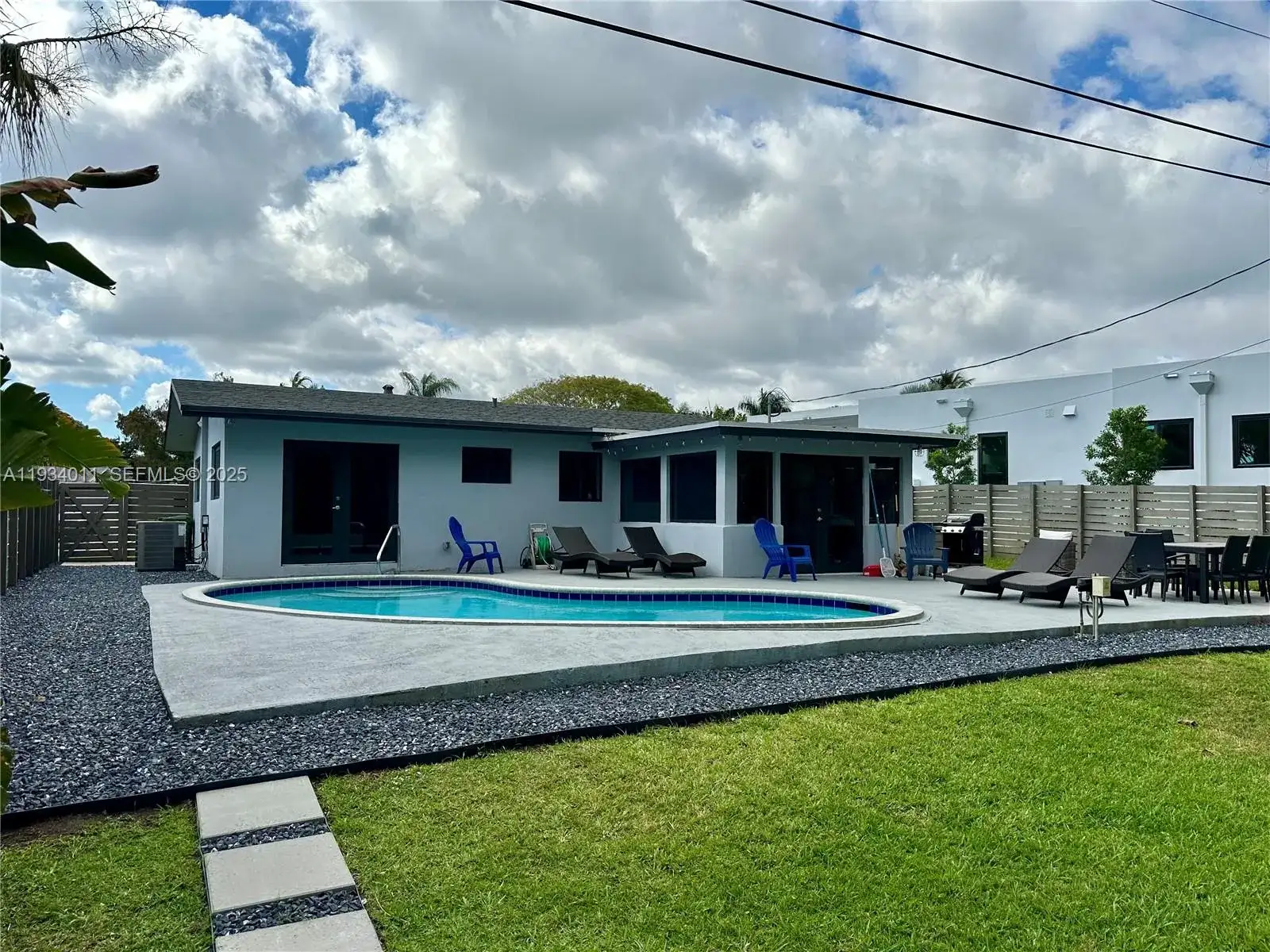 513 NW 30th St, Wilton Manors FL 33311 photo 4