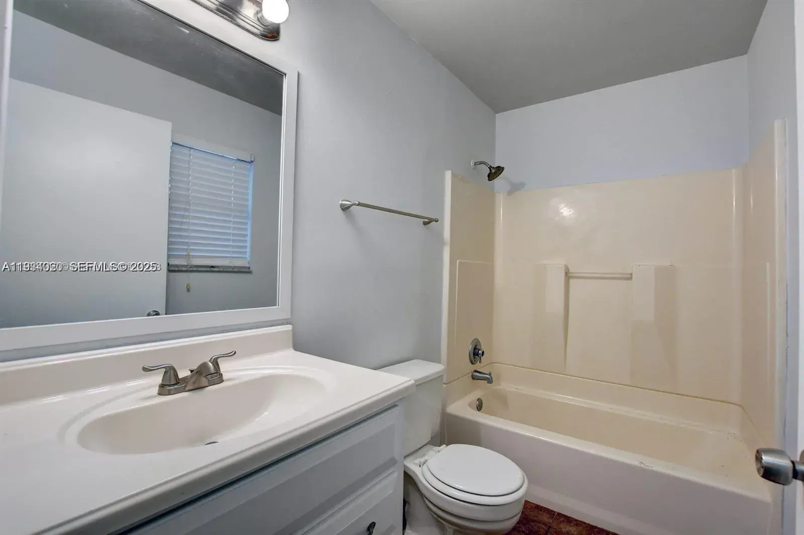 28 Crossings Cir, Boynton Beach FL 33435