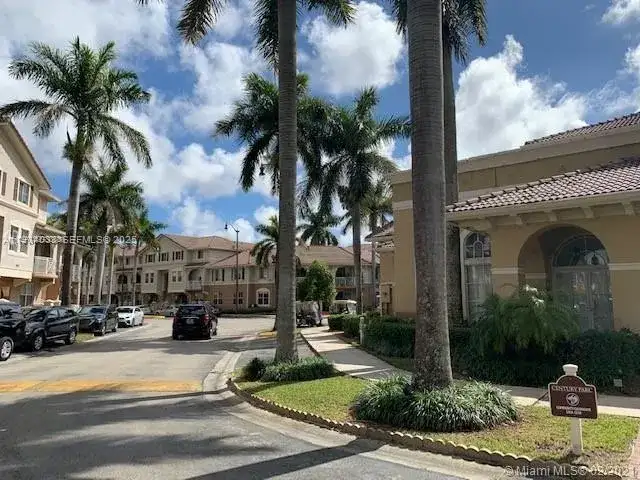 8826 W Flagler St # 204, Miami FL 33174 photo 3