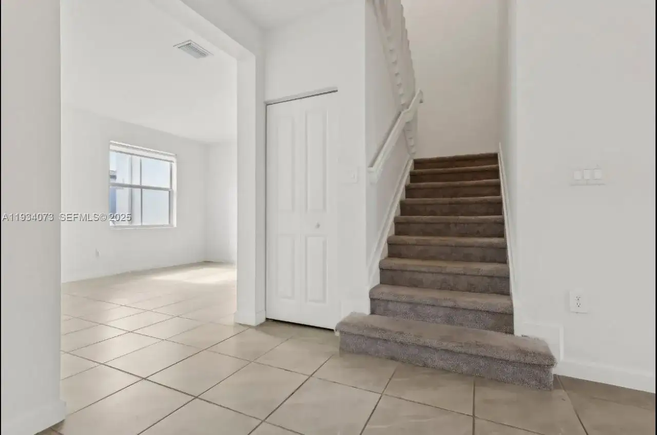 2645 SE 17th St, Homestead FL 33035 photo 5