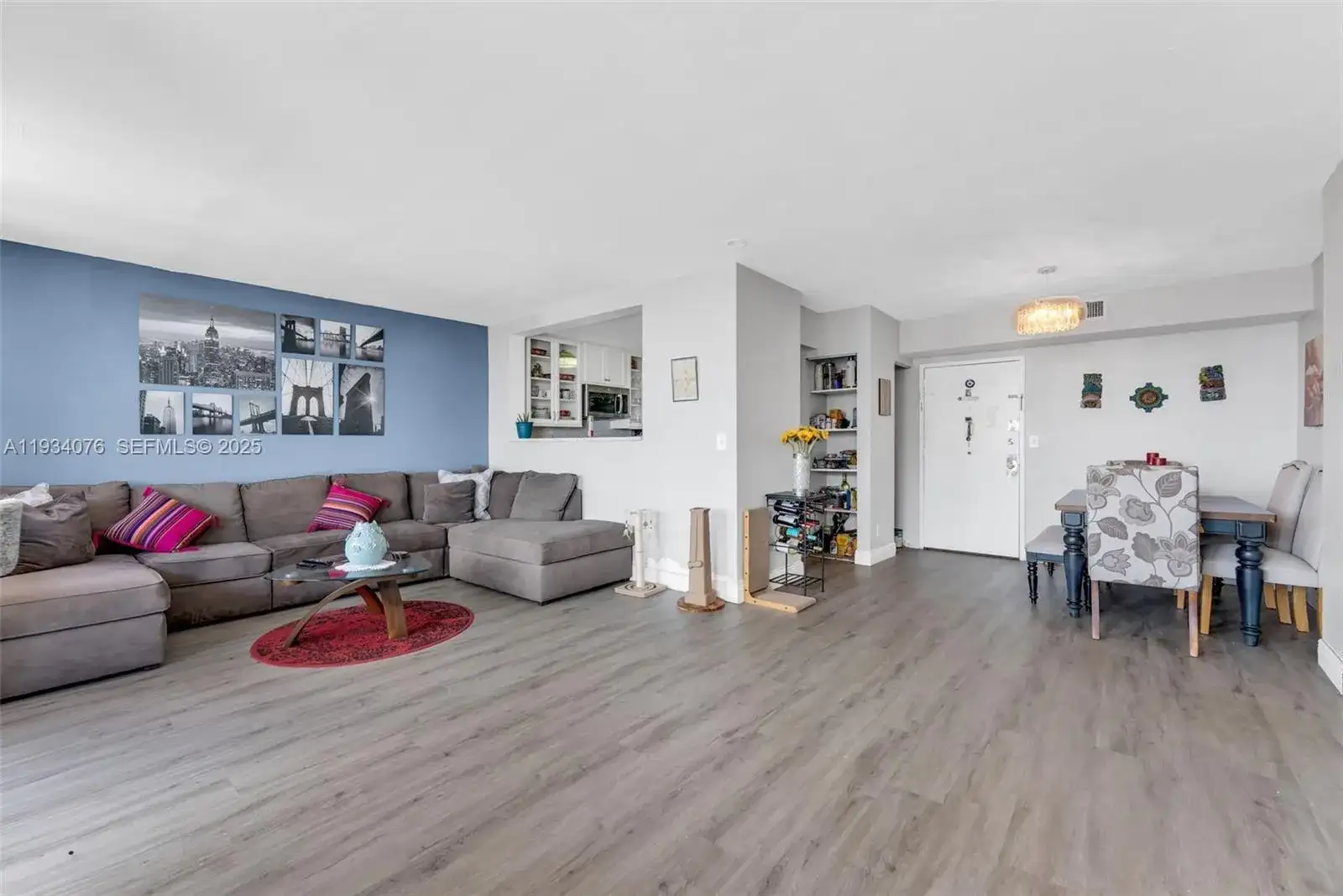 2025 NE 164th St # 808, North Miami Beach FL 33162 photo 3