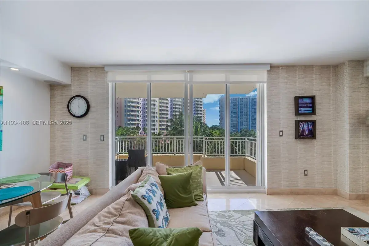 765 Crandon Blvd # 12, Key Biscayne FL 33149