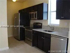 17083 SW 96 St, Miami FL 33196 photo 4