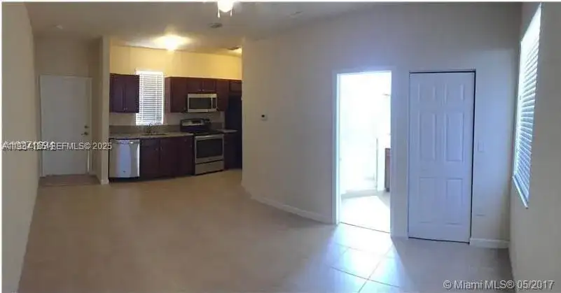 17083 SW 96 St, Miami FL 33196 photo 5