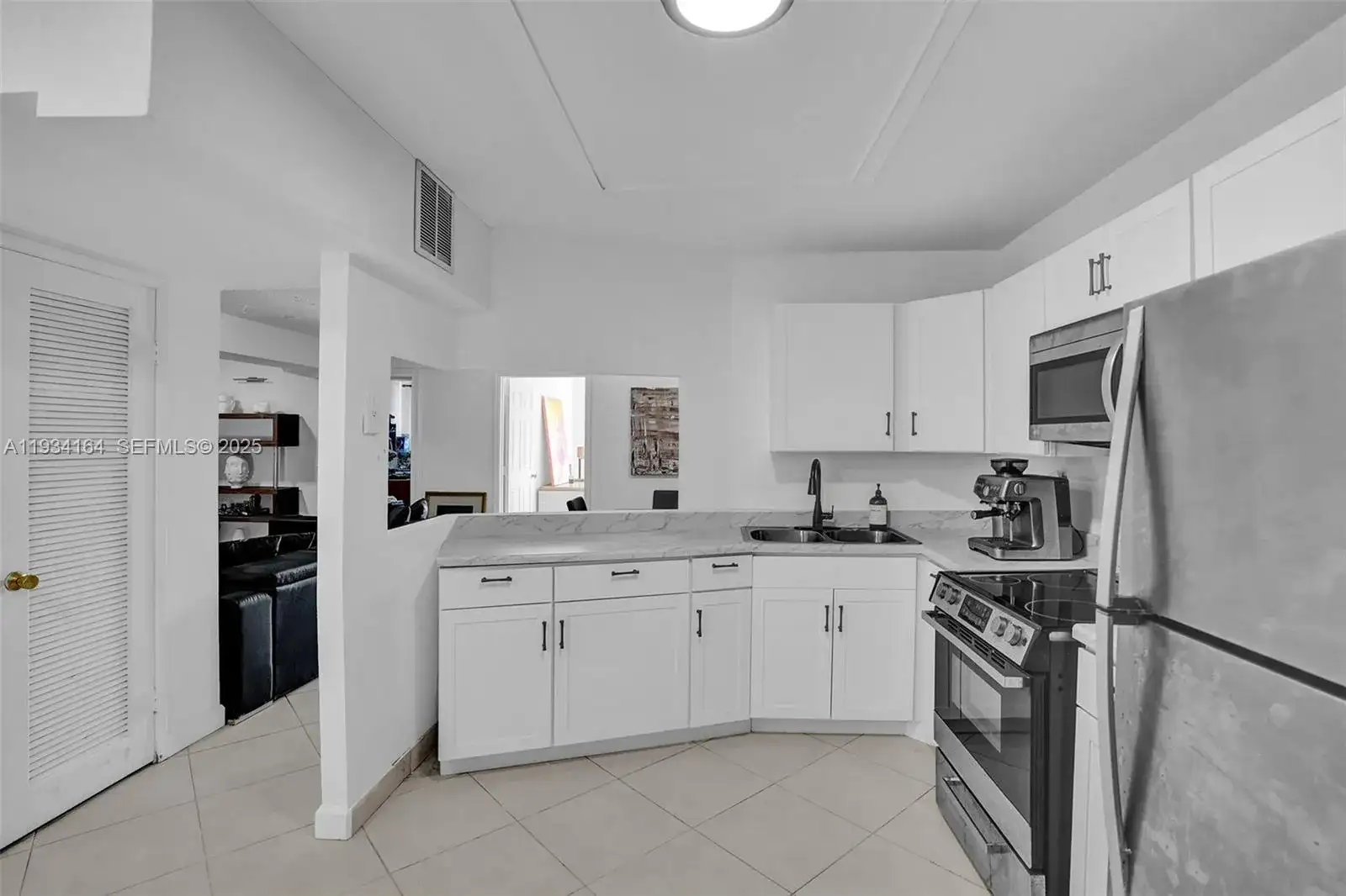 1780 NE 191st St # 2, Miami FL 33179 photo 5