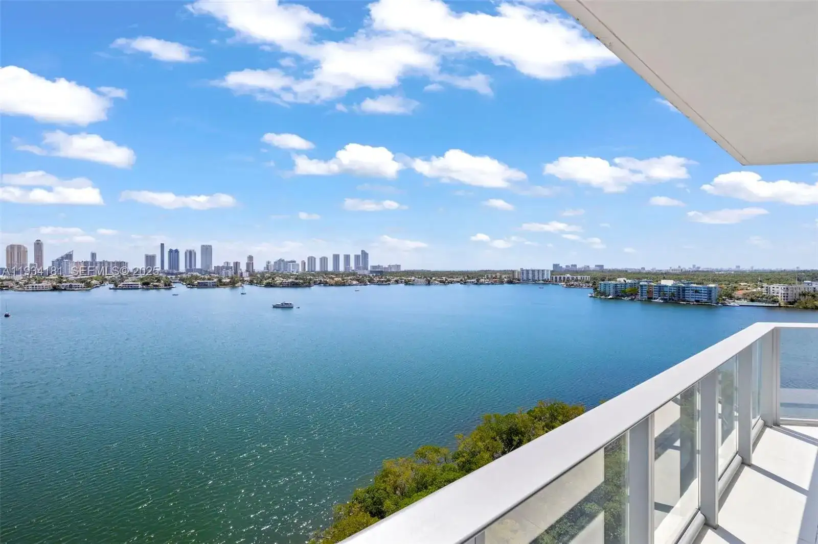 17111 Biscayne Blvd # 1110, North Miami Beach FL 33160 photo 2
