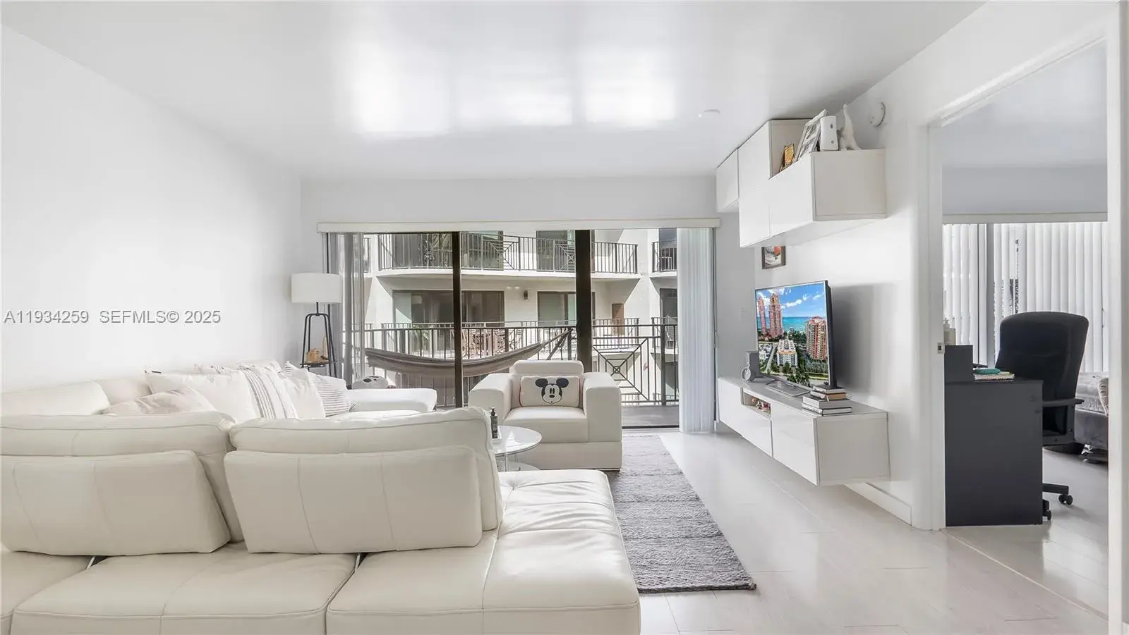 2029 N Ocean Blvd # 404, Fort Lauderdale FL 33305