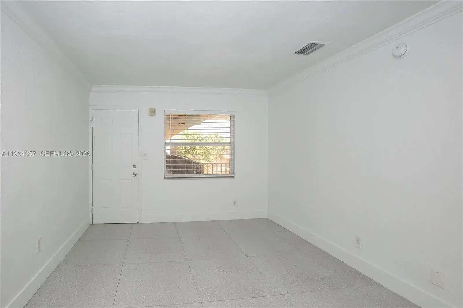 1 S Royal Poinciana Blvd, Miami Springs FL 33166