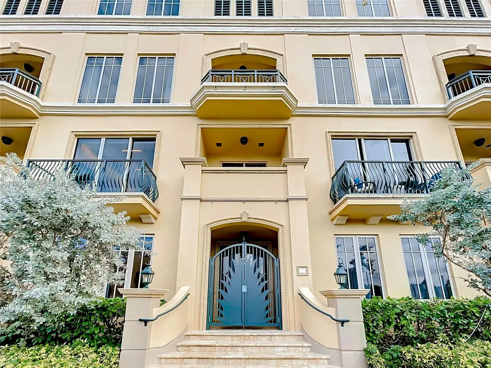 3501 N Ocean Dr # V5, Hollywood FL 33019 photo 4